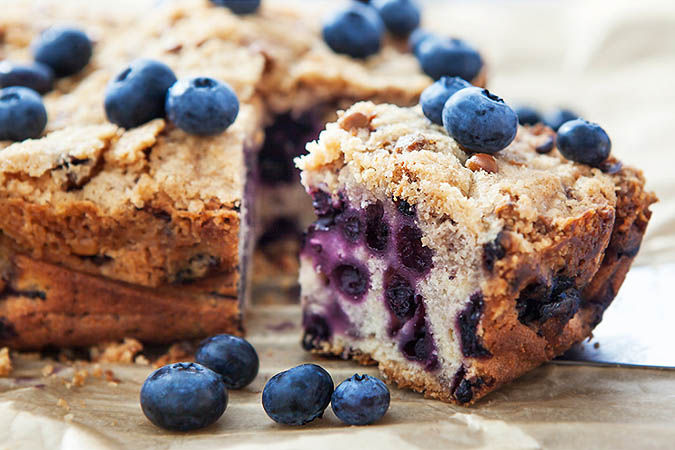 fresh blueberries cake
